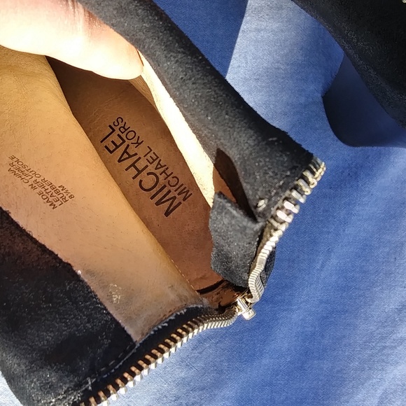 Michael Kors distressed heeled booties - Picture 4 of 8